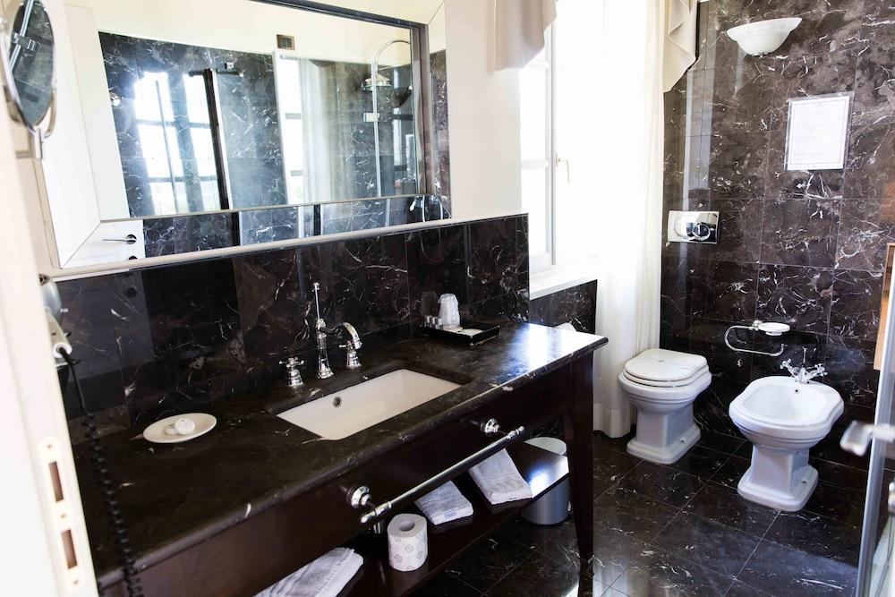 Hotel I Somaschi Cherasco Esterno foto