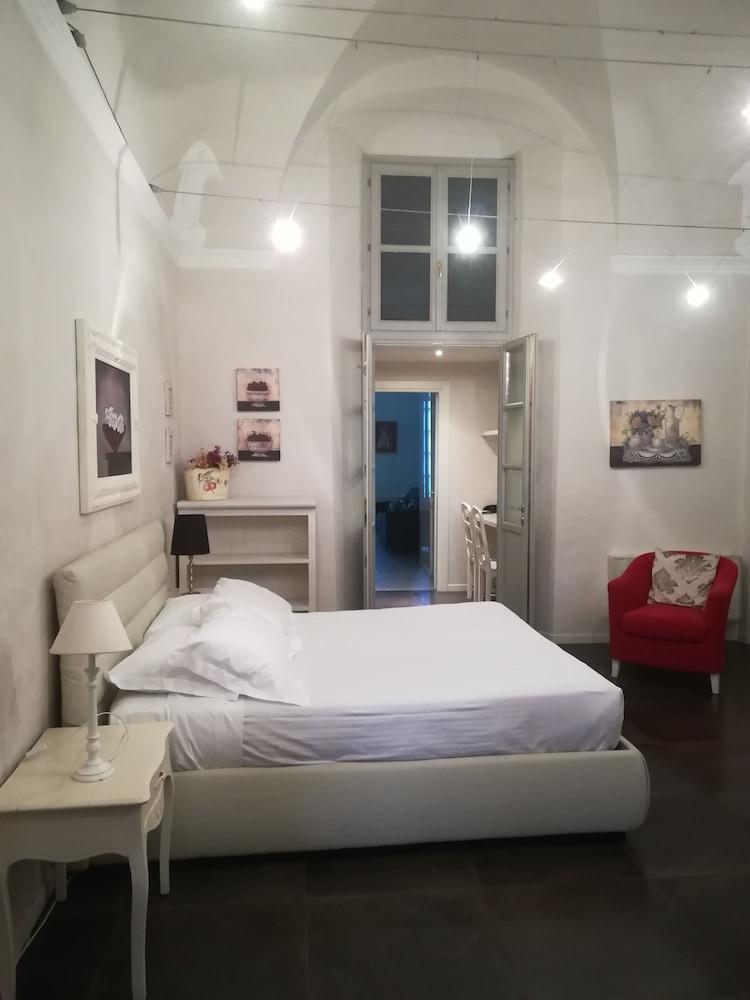 Hotel I Somaschi Cherasco Esterno foto