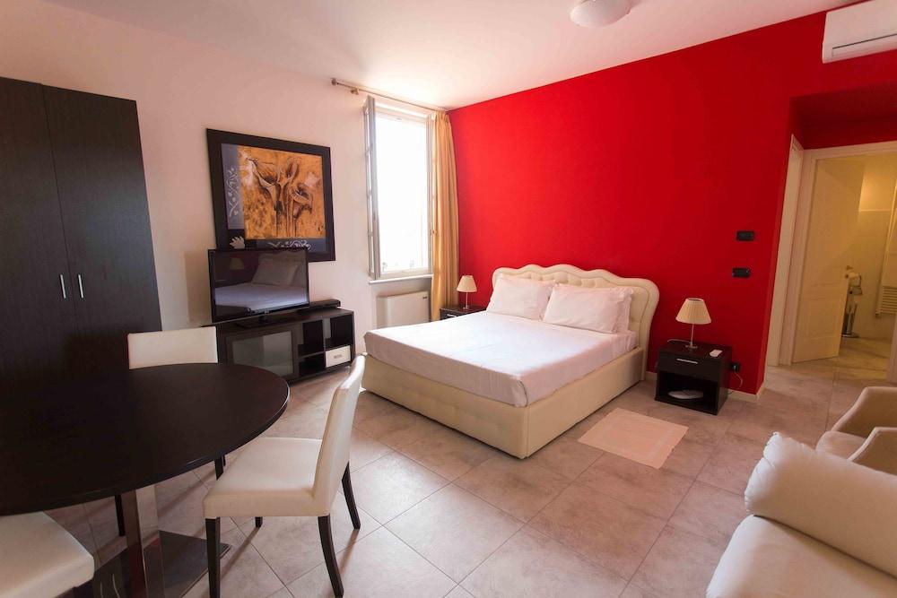 Hotel I Somaschi Cherasco Esterno foto