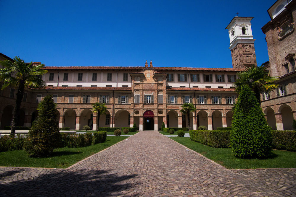 Hotel I Somaschi Cherasco Esterno foto